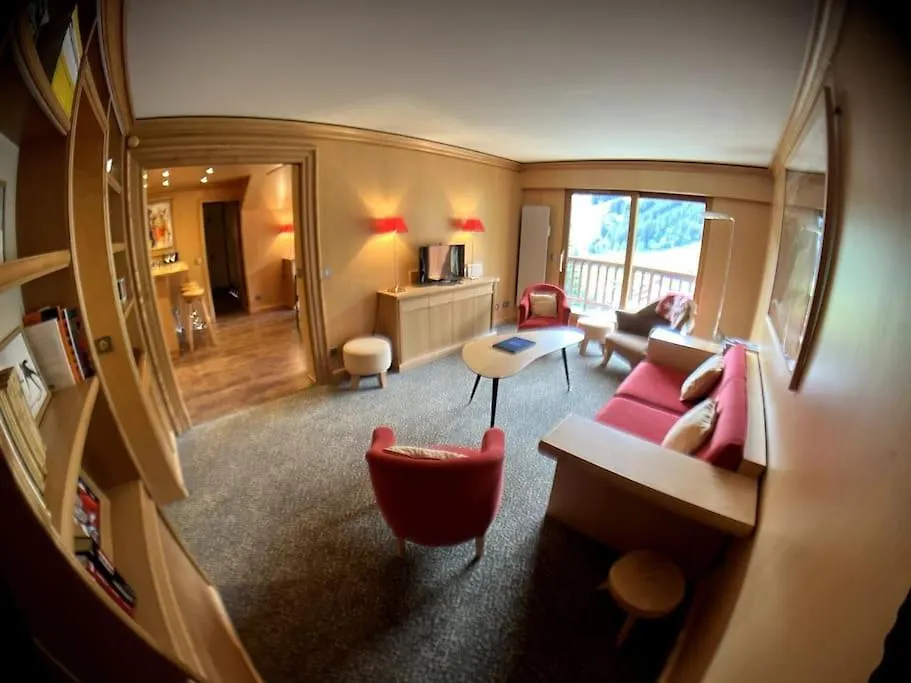 Apt 8P, Ski-In, Ski-Out, Parking location